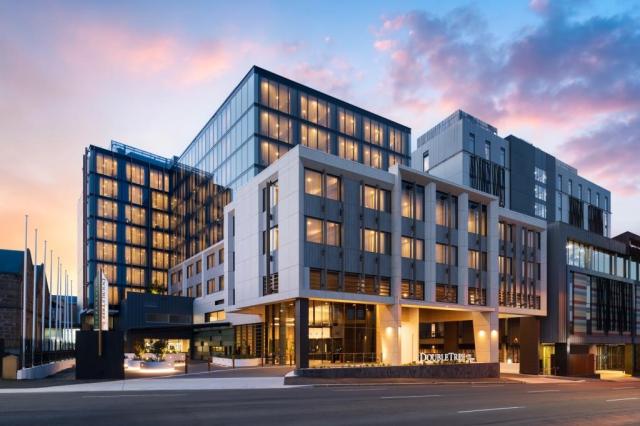 DoubleTree by Hilton Hobart opens for business